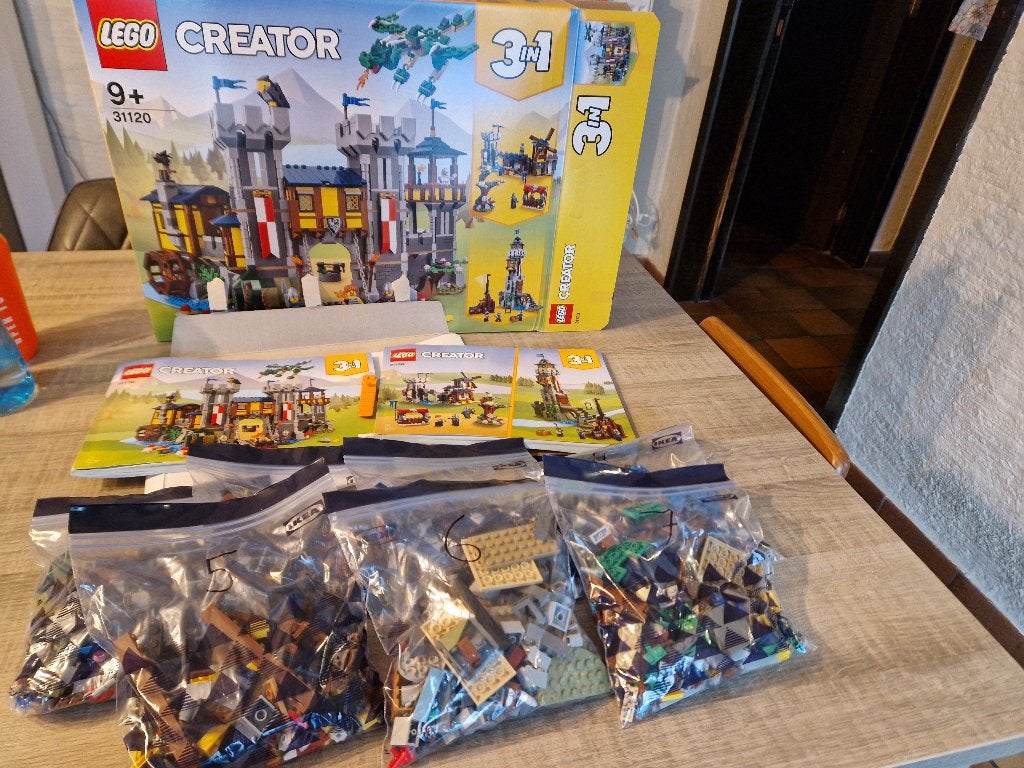 Lego creator 3 in 1 Black Falcon fortress, Pièces supplémentaires incluses, Lego, Ensemble complet, Comme neuf