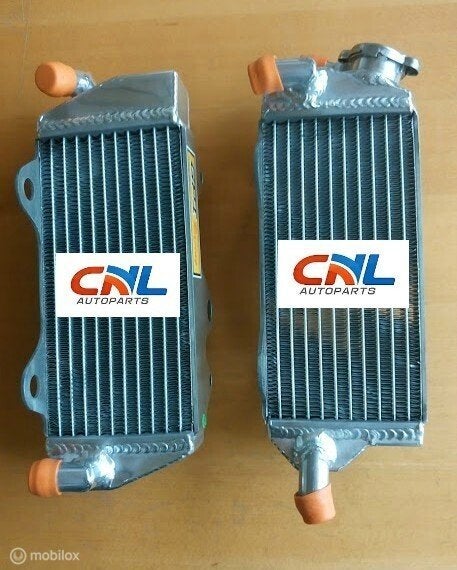 Radiateur Kawasaki KX250 KX 250 KX-250 1983 83 radator, Neuf, Enlèvement ou Envoi