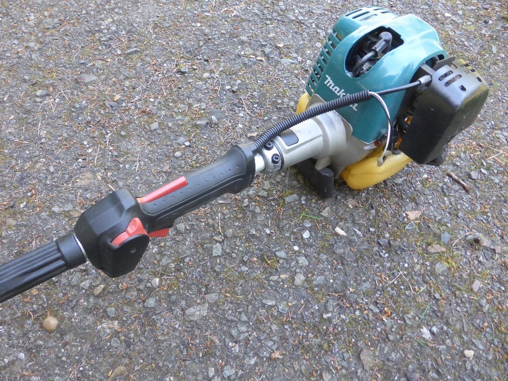 bosmaaier - grastrimmer makita ER2550LH in goede werking, Ophalen, Gebruikt, Benzine, Makita