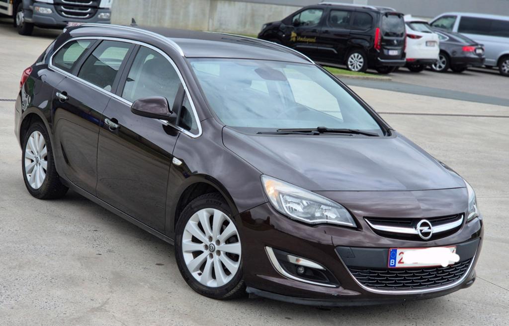Opel astra 13cdti 230mkm cuir clima gps 2012 ctok 2700€, Cuir, Euro 5, Achat, Boîte manuelle