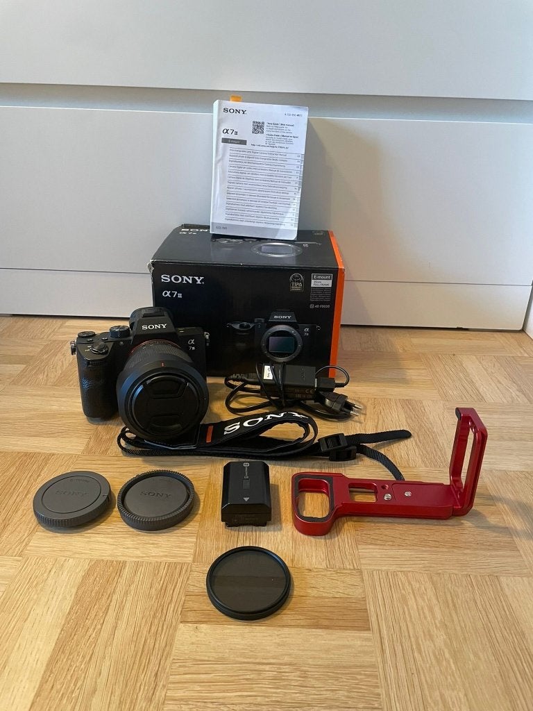 SONY A7 III + 28-70 mm f/3.5-5.6 lens, Ophalen, Lensdop, Bluetooth, Zo goed als nieuw