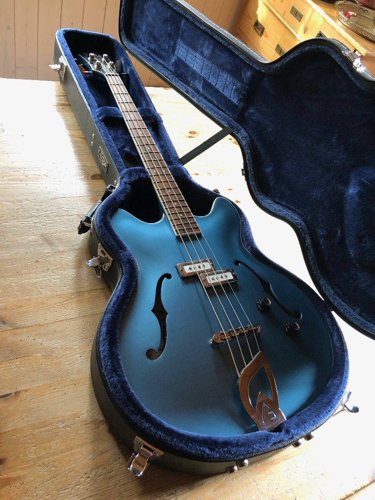 Guild Starfire I Bass + deluxe Guild case - nieuwstaat !, Muziek en Instrumenten, Ophalen, Zo goed als nieuw, Semi-akoestisch