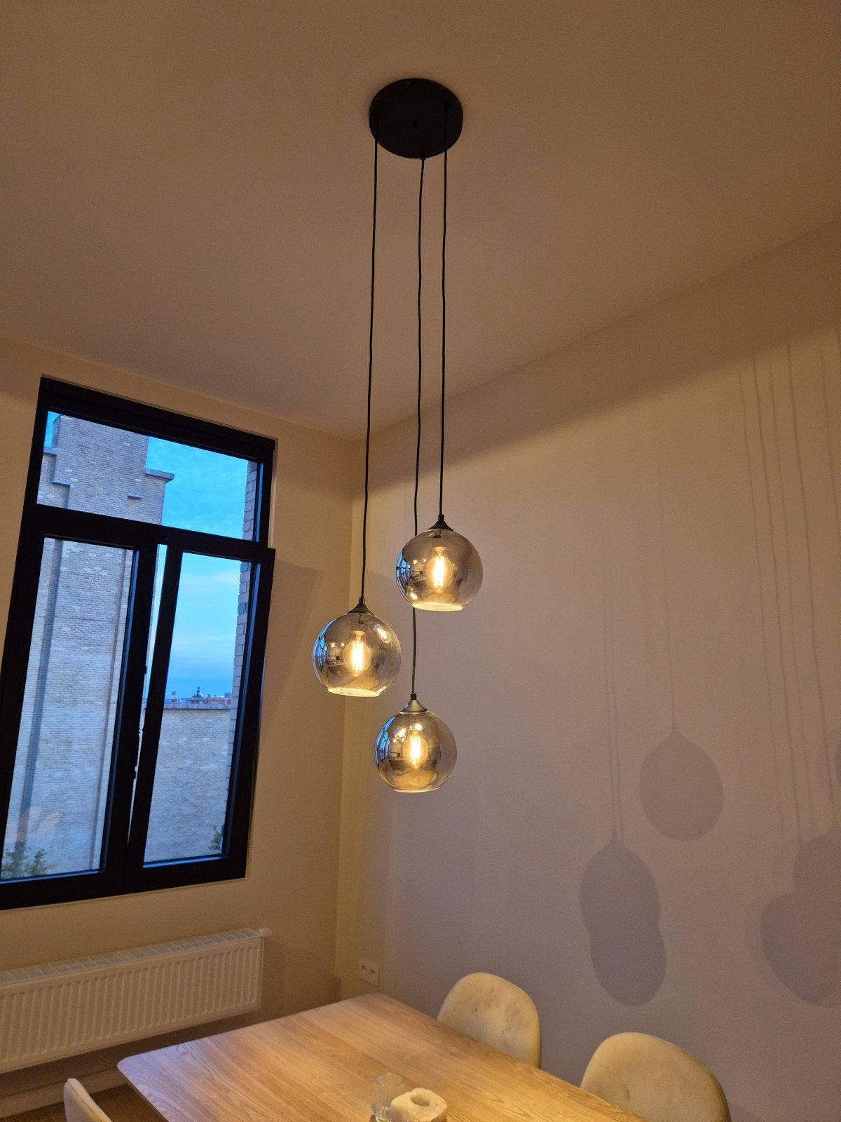 Hanglamp glazen bollen, Enlèvement
