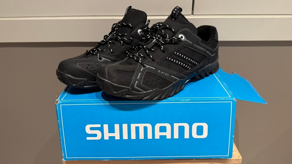 Shimano SPD mountainbikeschoenen, nooit gedragen, maat 45, Fietsen en Brommers, Fietsaccessoires | Fietskleding, Zo goed als nieuw
