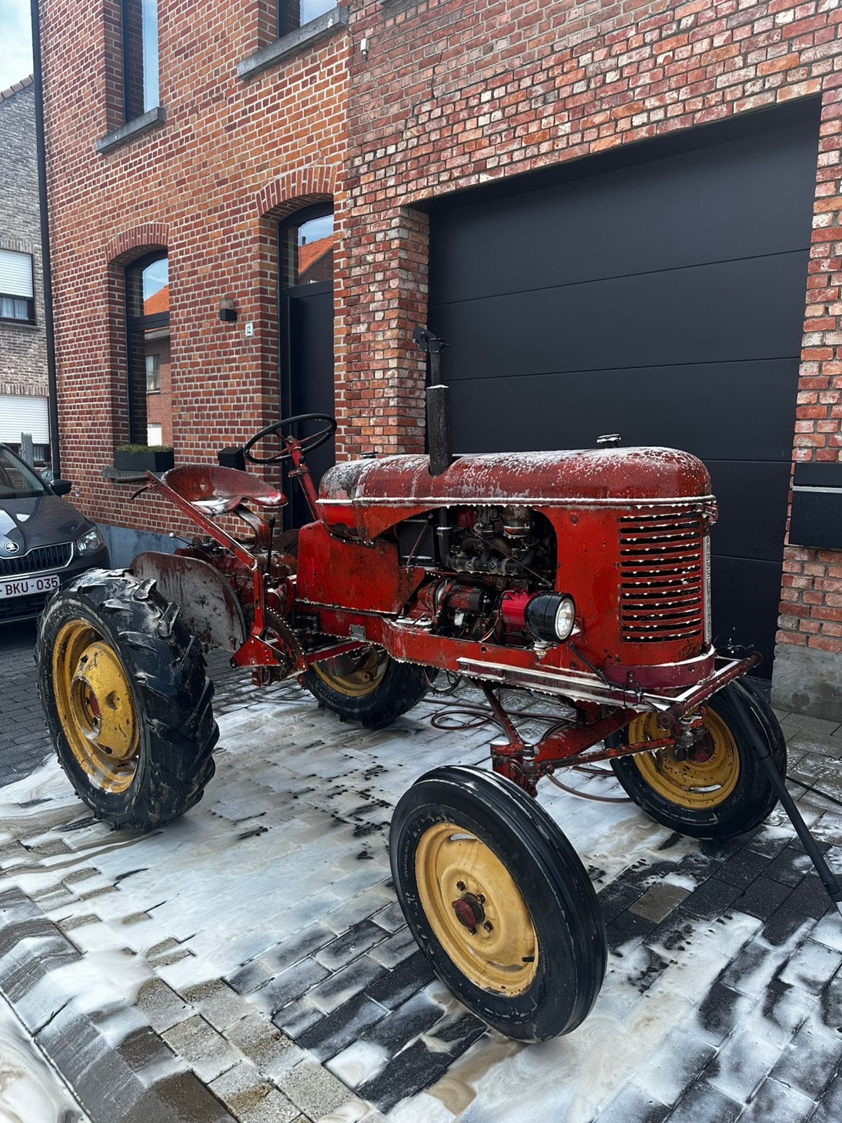 Massey Harris Pony 820, Zakelijke goederen, Ophalen