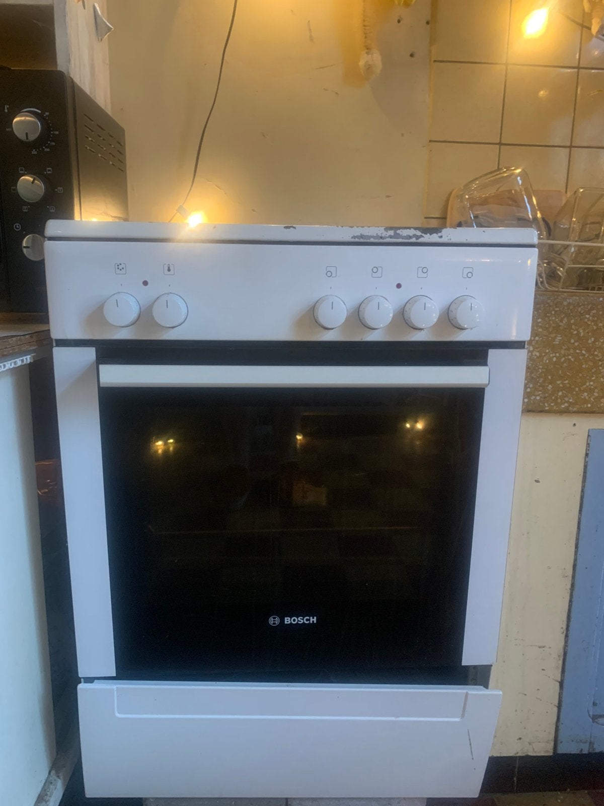 Vrijstaand Bosch Elektrisch Fornuis met Keramische Kookplaat, Elektronische apparatuur, Fornuizen, Ophalen, Gebruikt, Minder dan 85 cm