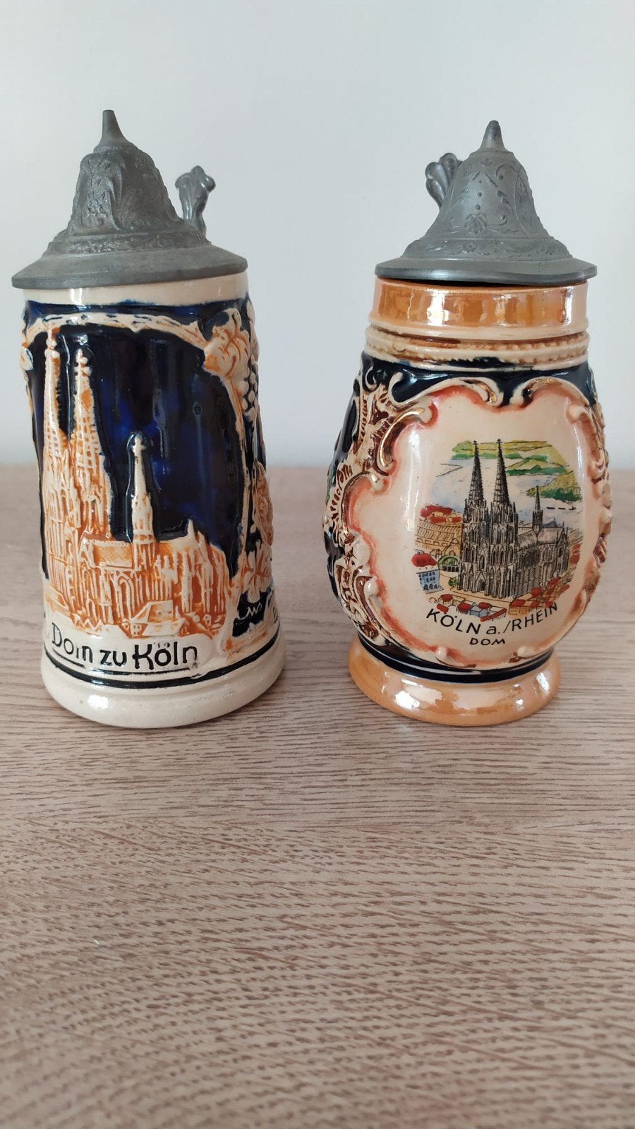 Set van 2 vintage mokken met Keulse motieven, Antiek en Kunst, Ophalen of Verzenden