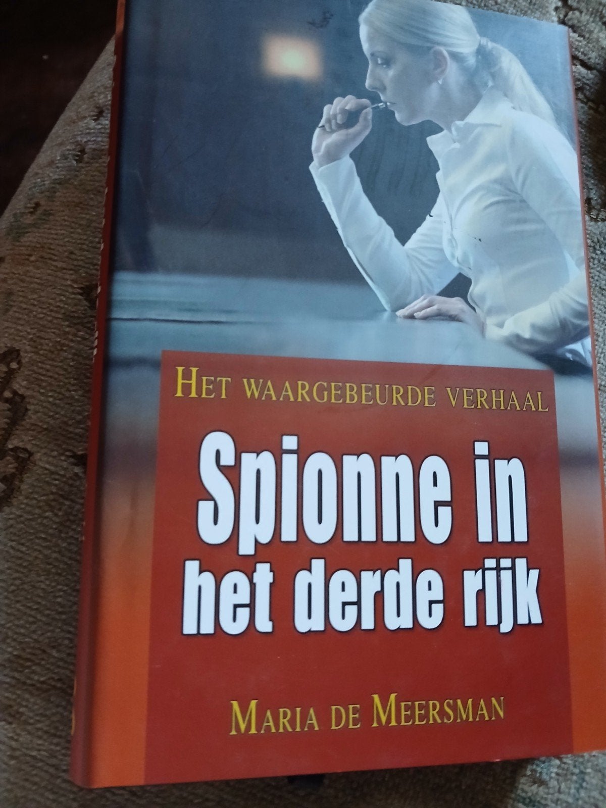 Boek spionne in het derde rijk, Boeken, Godsdienst en Theologie, Ophalen