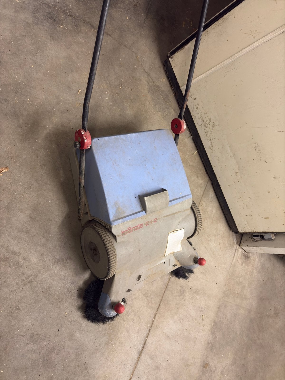 Kranzle veegmachine manueel, Doe-het-zelf en Bouw, Transportwagens, Ophalen, Gebruikt