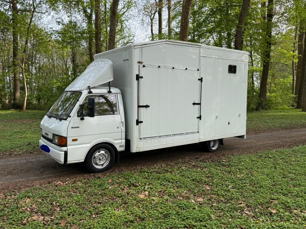 Paardencamionette, Dieren en Toebehoren, Ophalen, Zo goed als nieuw