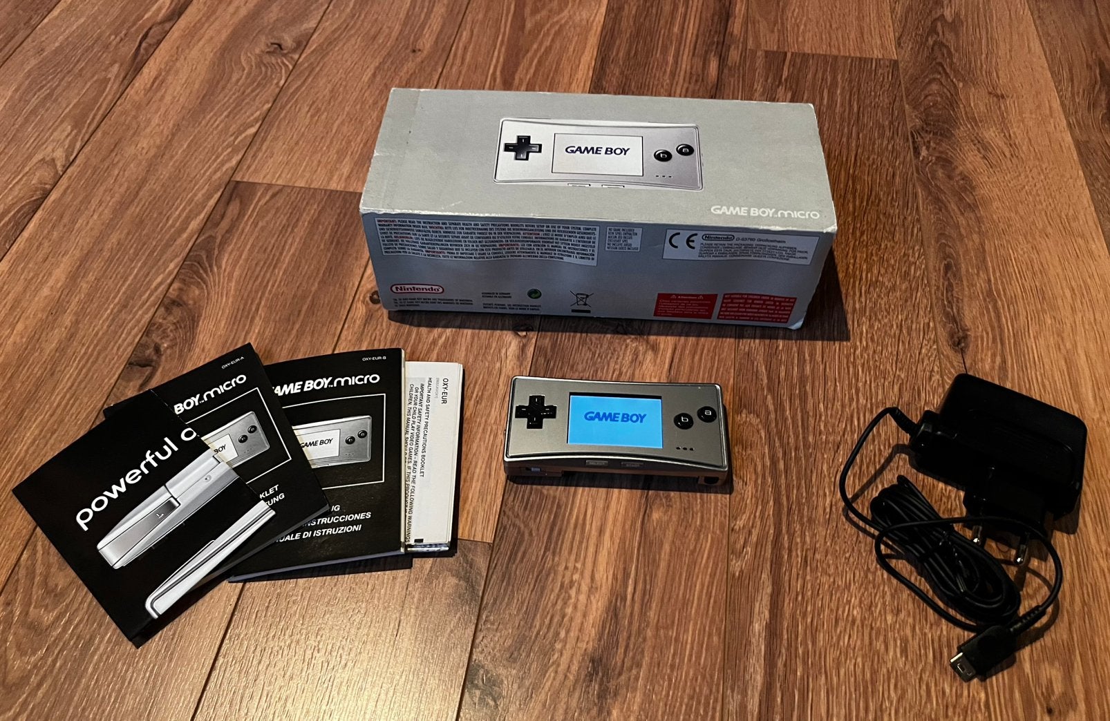 Game Boy Micro Grijs – Compleet in Doos – Werkt Perfect, Computers en Software, Vintage Computers, Ophalen of Verzenden