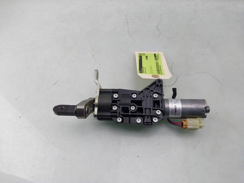 MOTEUR DE HAYON A6 Avant (C8) (|4K9827852B|4K9827852C|), Robert Bosch AG, Haillon arrière, Audi, Utilisé