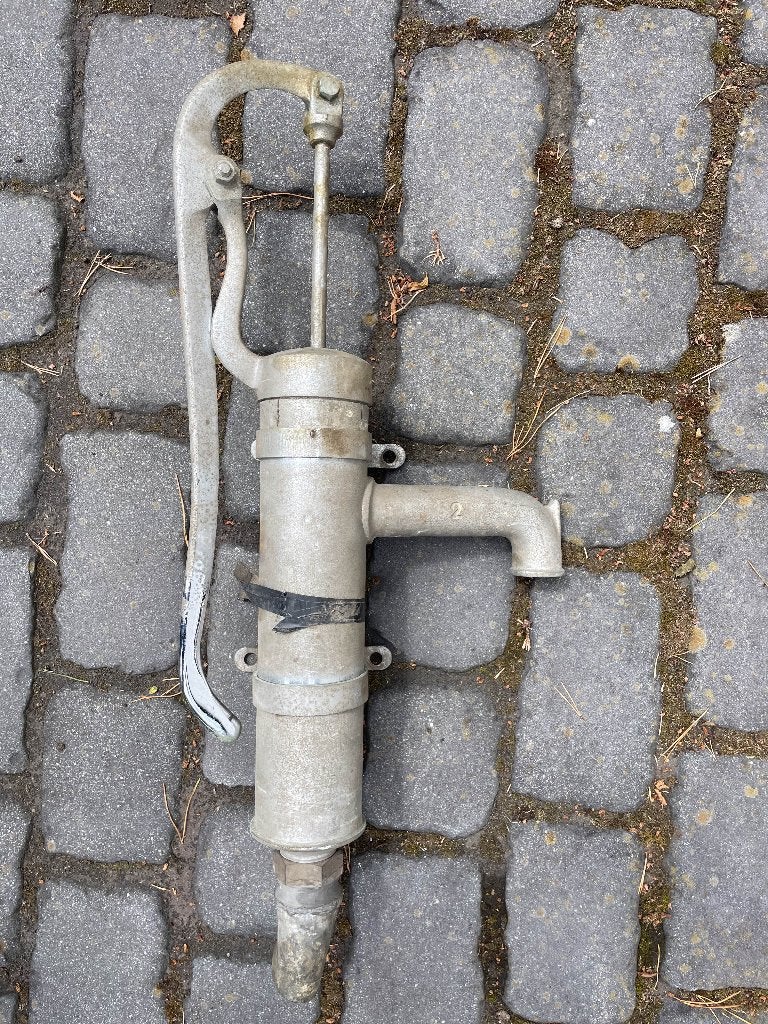 handmatige waterpomp, Ophalen, Gebruikt, Handmatig, Regentonpomp