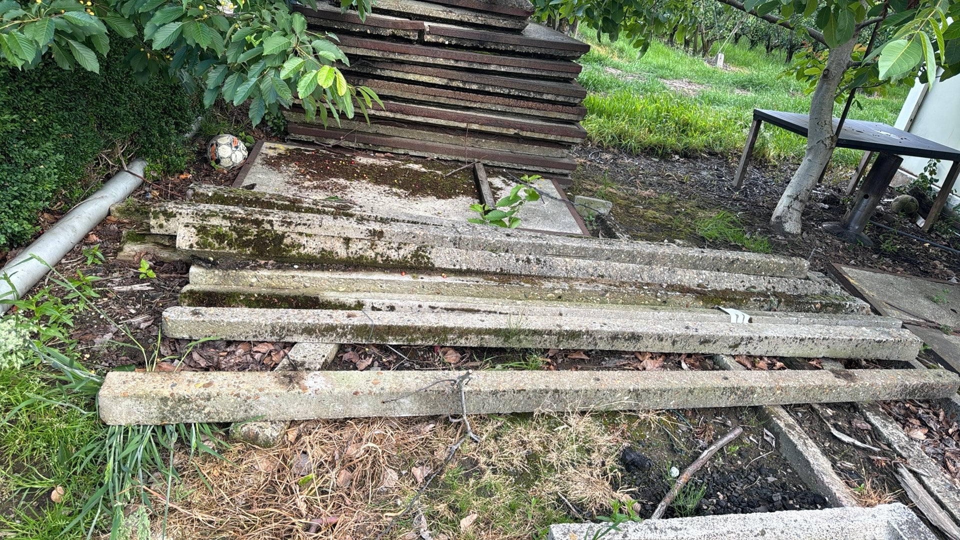Betonpalen 10 stuks, Ophalen, Zo goed als nieuw