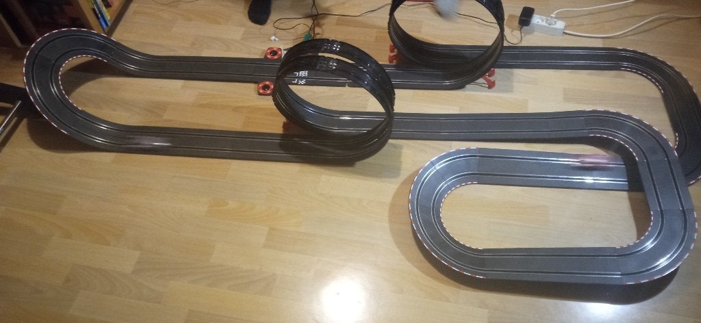 Circuit de voitures Carrera Go, Enfants & Bébés, Jouets | Circuits, Électrique, Carrera, Enlèvement, Avec looping