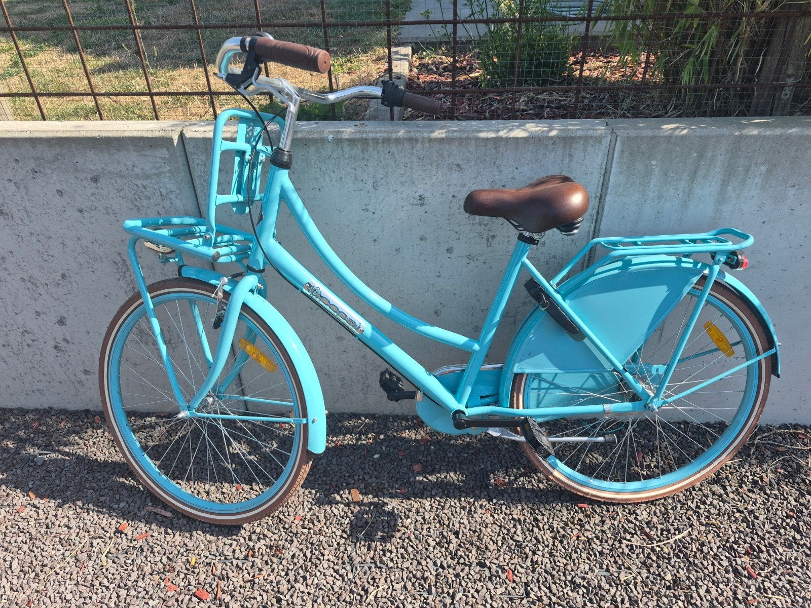 Kinderfietsen en grote step, Ophalen