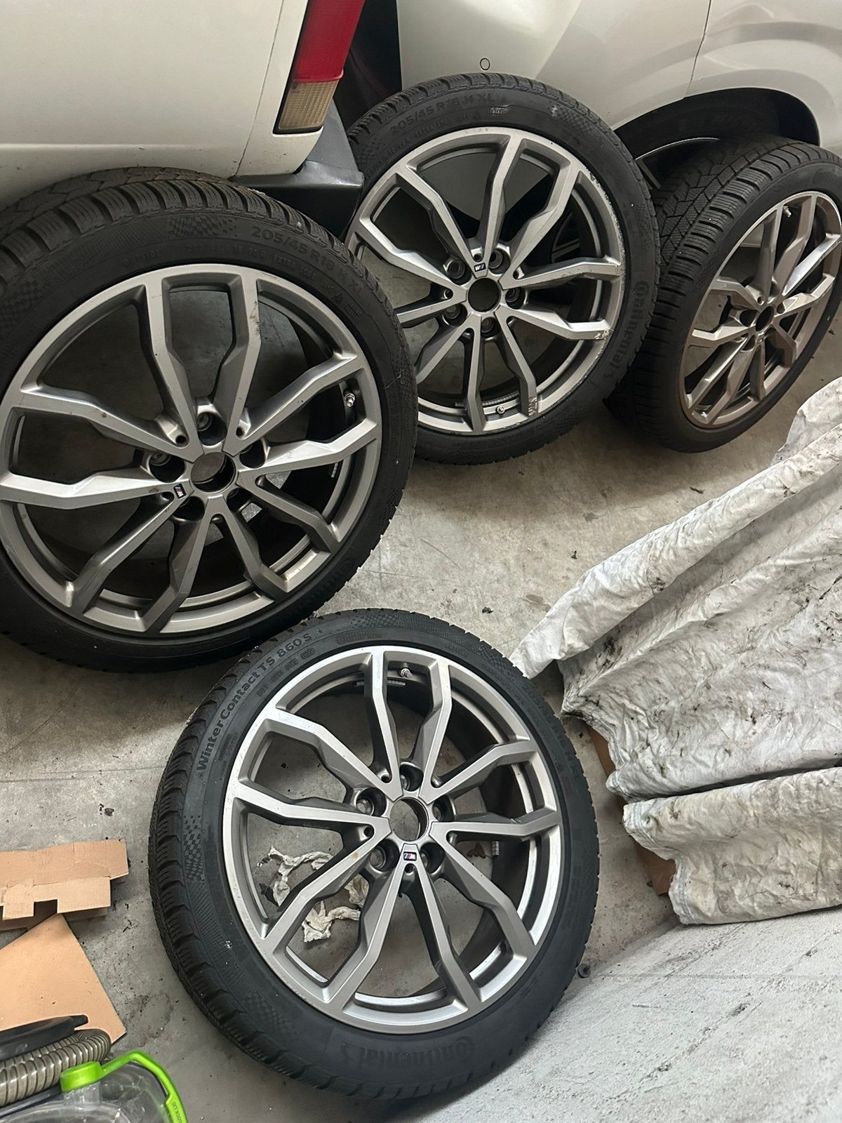 Pack 4 Roues Hiver Origine BMW 18" Style 711M + Pneus neuf, Ophalen, Band(en)