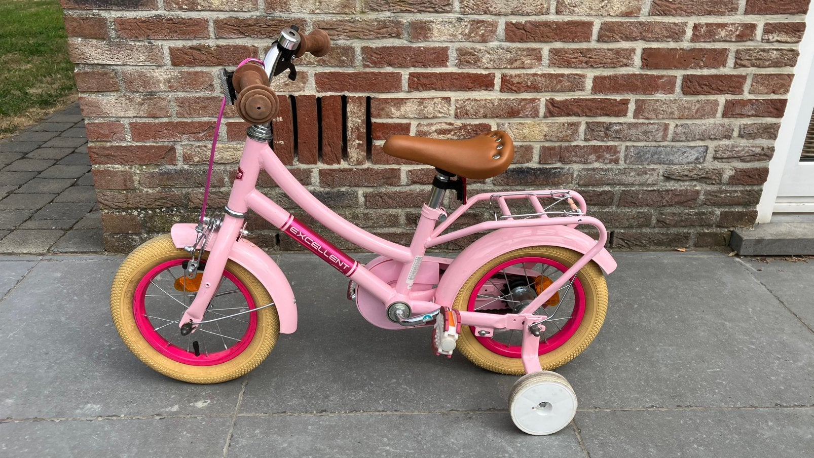 Meisjesfiets 12inch, Fietsen en Brommers, Ophalen, Terugtraprem, Zijwieltjes, Minder dan 16 inch