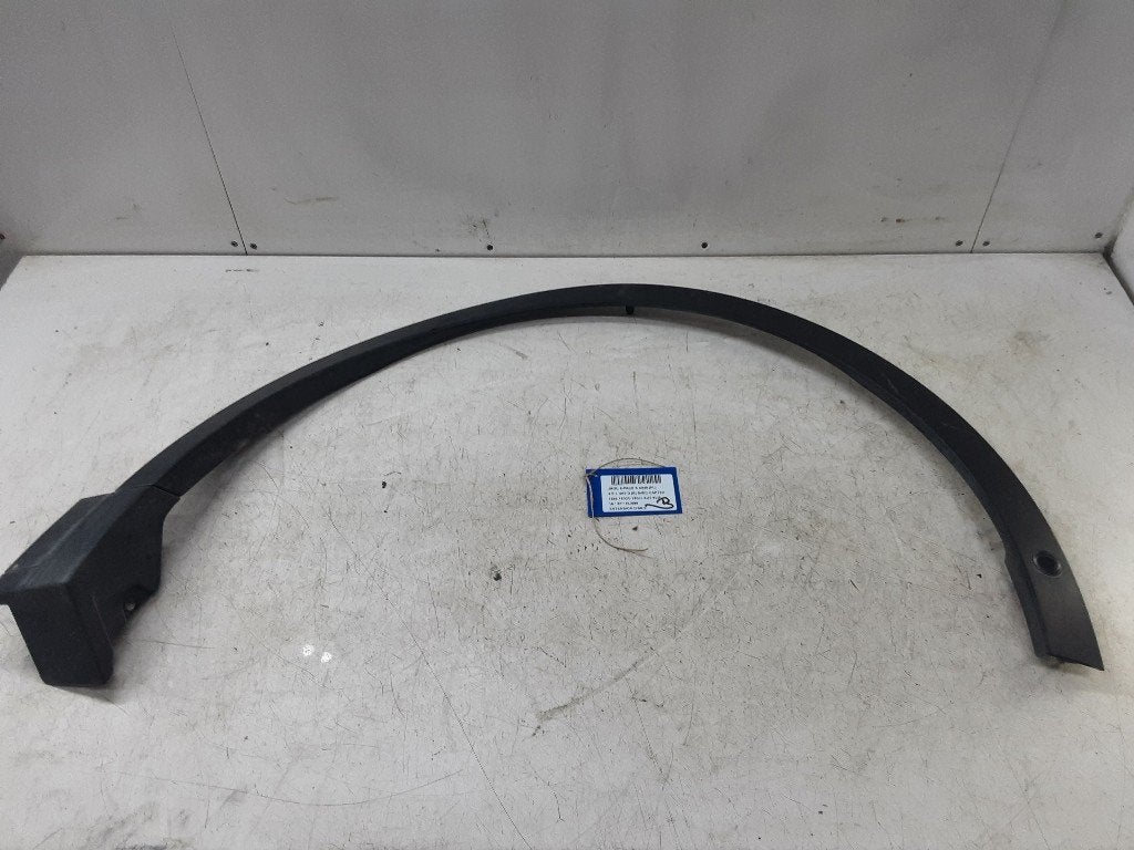 SPATBORD VERBREDER Jaguar E-Pace (01-2017/-) (J9C316A074D), Gebruikt, Mevr. I. Hauben, Spatbord, Jaguar