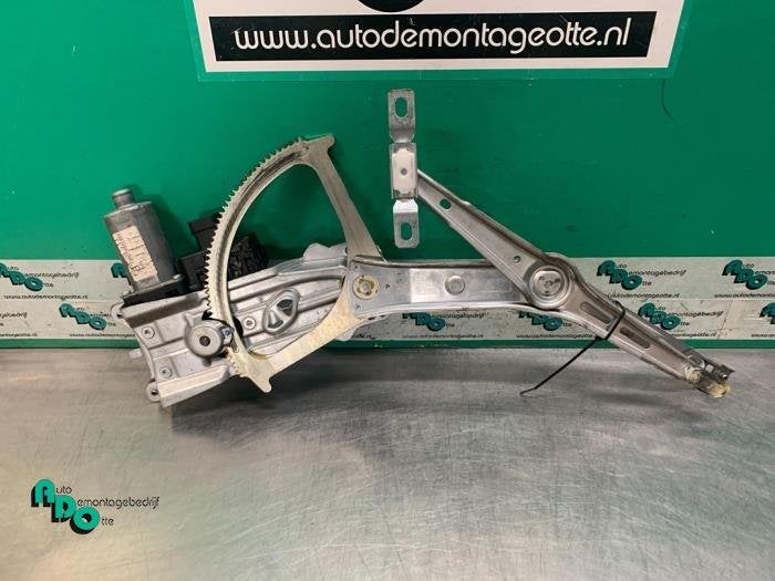 Mécanique vitre 4portes avant droite d'un Opel Astra (Astra, -, Opel, 3 mois de garantie, Utilisé