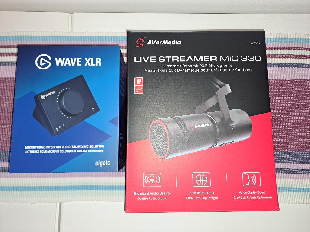 Elgato wave xlr, avermedia mic 330, NZXT mic boomarm, Musique & Instruments, Microphones, Enlèvement, Utilisé, Micro studio
