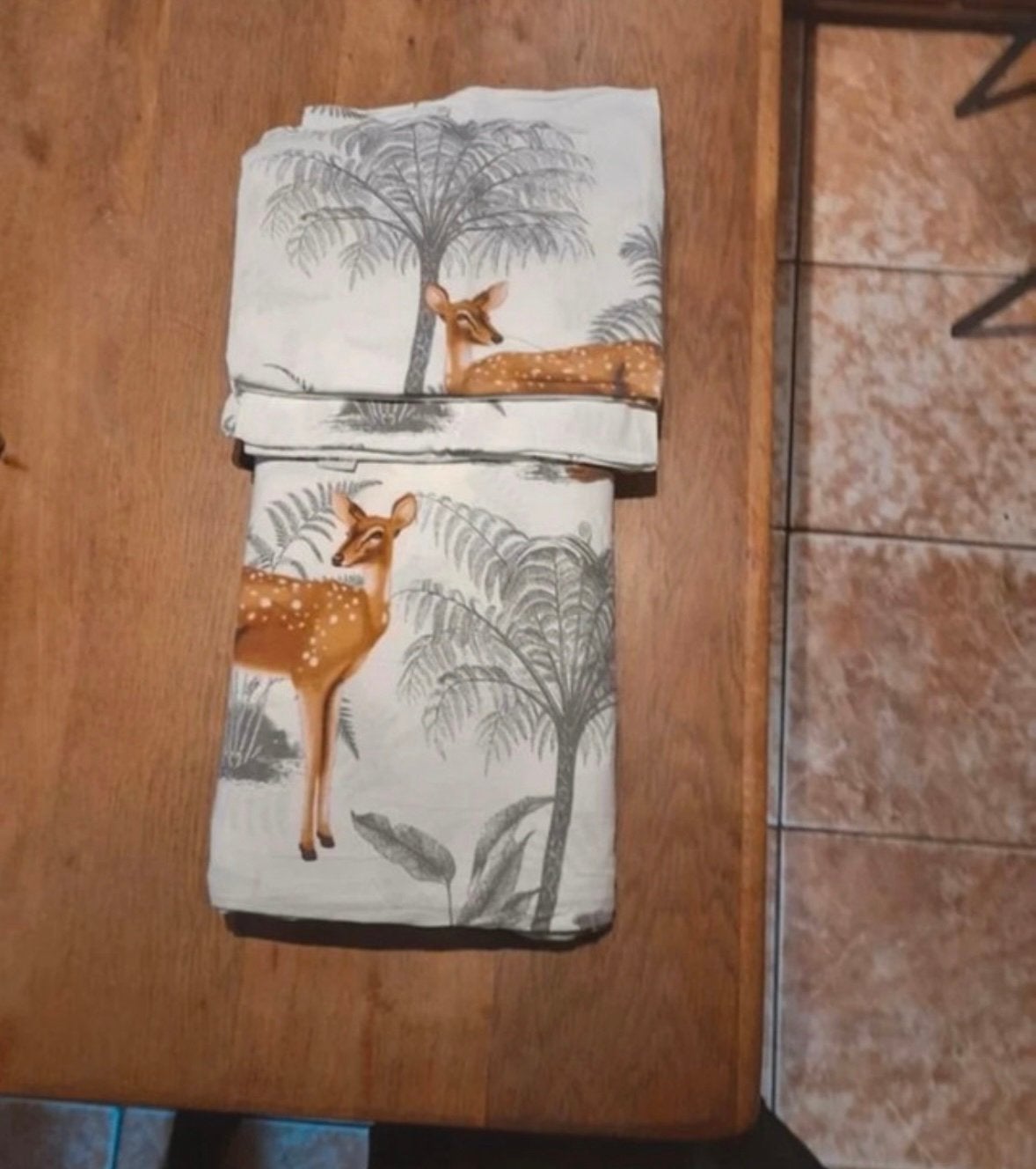 mooie bambi beddengoed, Maison & Meubles, Autres couleurs, Comme neuf, Enlèvement, Couverture ou Couette