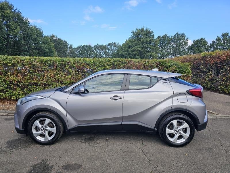 Toyota C-HR 1.2 C-ENTER, 116 pk, Bedrijf, Handgeschakeld, 5 deurs