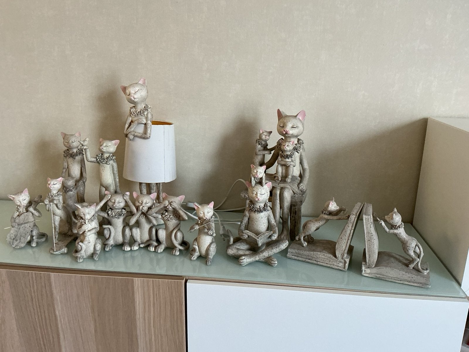 Collection J-line pour chats, Enlèvement