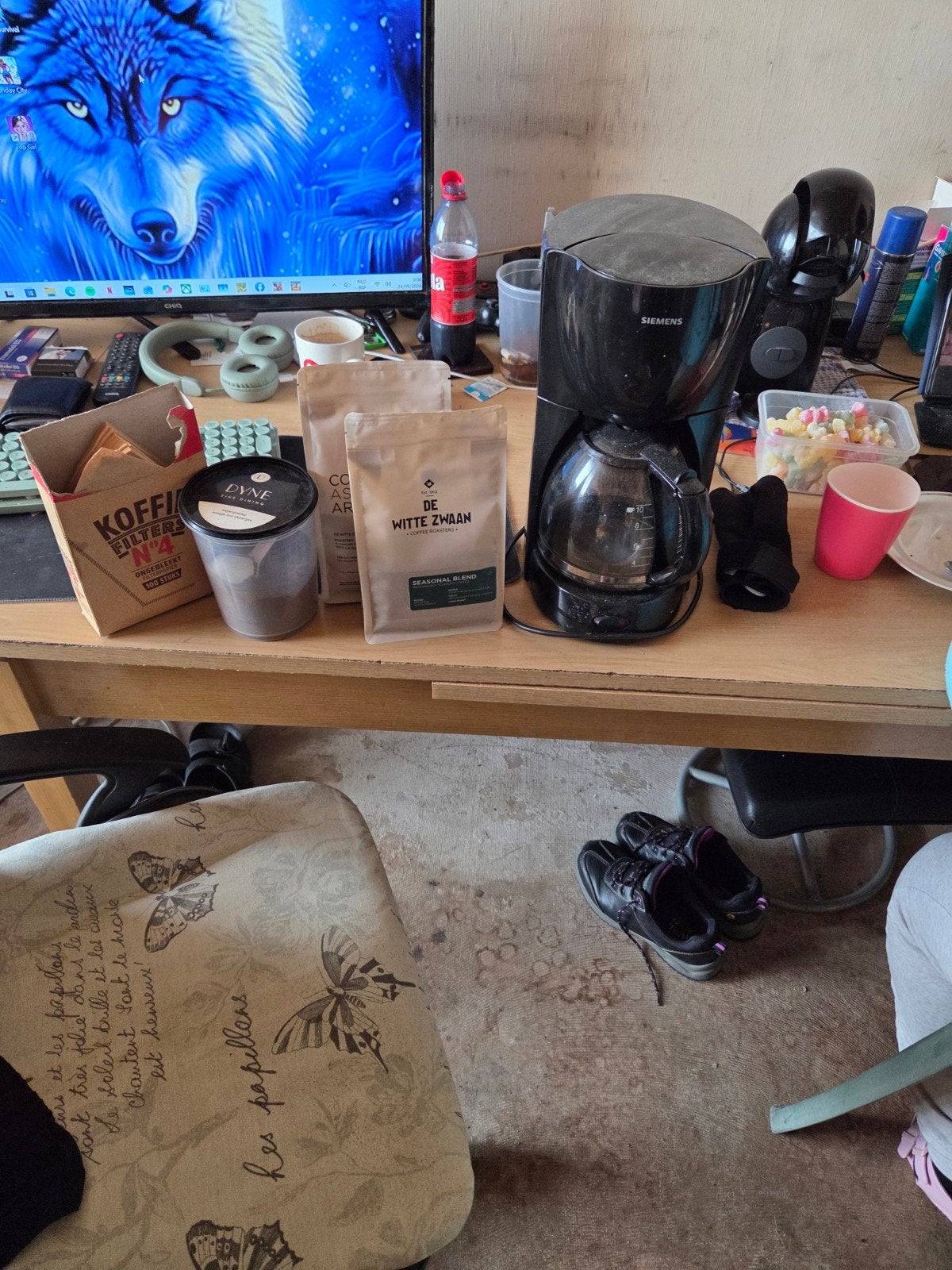 koffiezet met alles erbij, Elektronische apparatuur, Ophalen