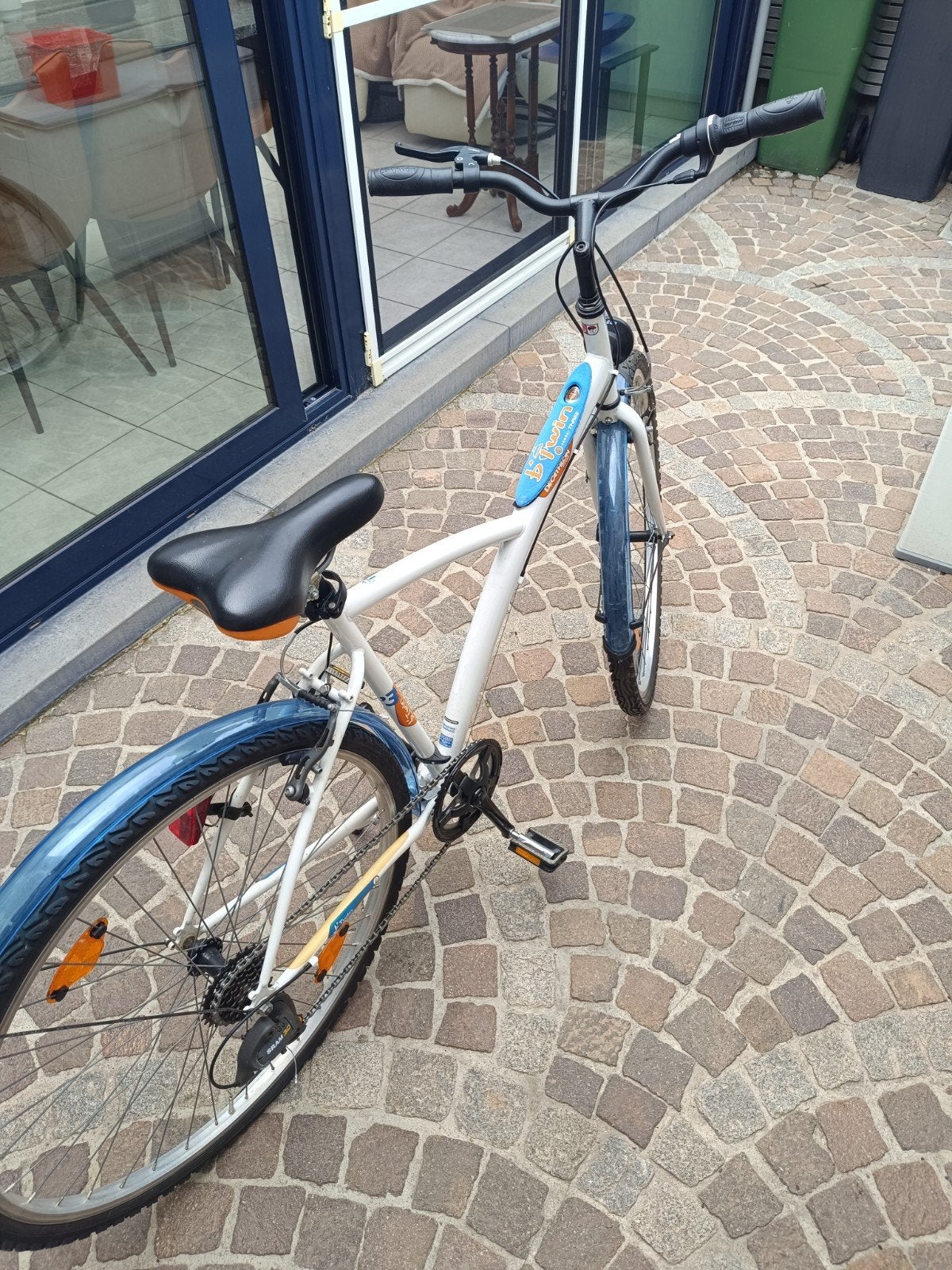 Damesfiets/jongensfiets, Enlèvement