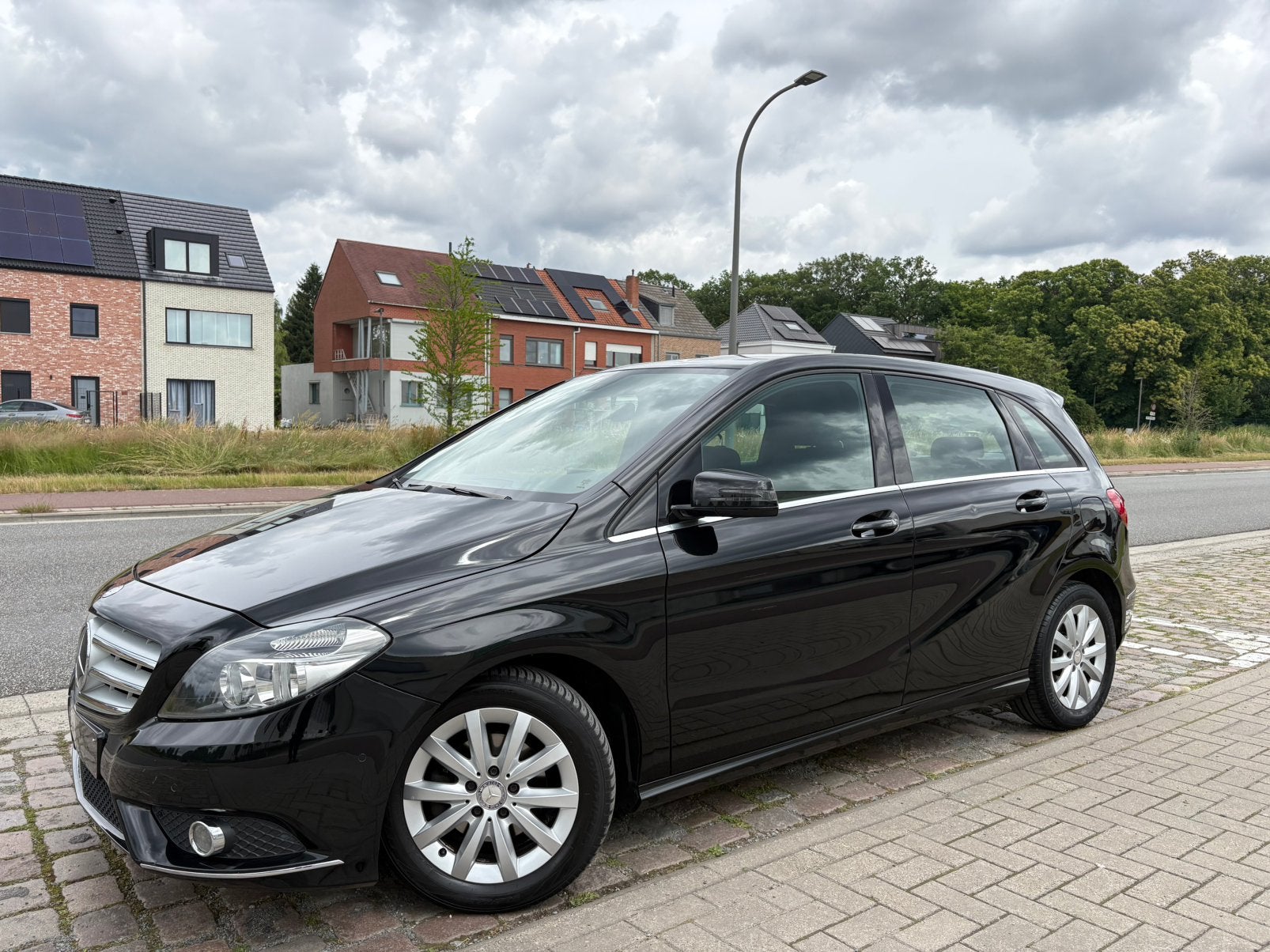 Mercedes-Benz B180 | 12 M Garantie | 103 Dkm | Benzine |2013, Auto's, Mercedes-Benz, Testrit aan huis, 4 cilinders, 1960 kg, Zwart
