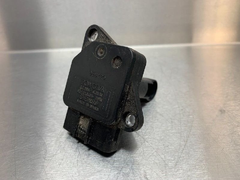 DÉBITMÈTRE Corolla (E12) (|222040J010|MB1974003010|), Utilisé, Toyota