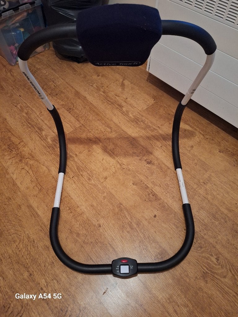 Buikspiertrainer, Sport en Fitness, Ophalen, Gebruikt, Borst, Buikspierwiel