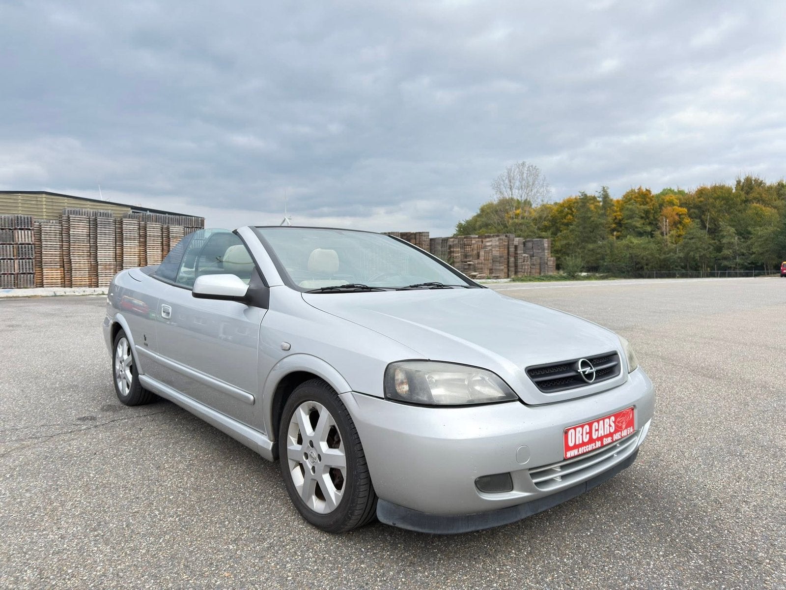 OPEL ASTRA 1.6 16V BERTONE CABRIOLET — 1ER PROPRIÉTAIRE, Autos, Cuir, Achat, Beige, Entreprise