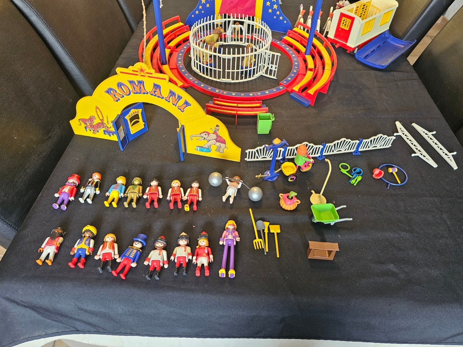 Playmobil Giant Romani Circus + 20 personages + dieren + a, Kinderen en Baby's, Speelgoed | Playmobil, Ophalen