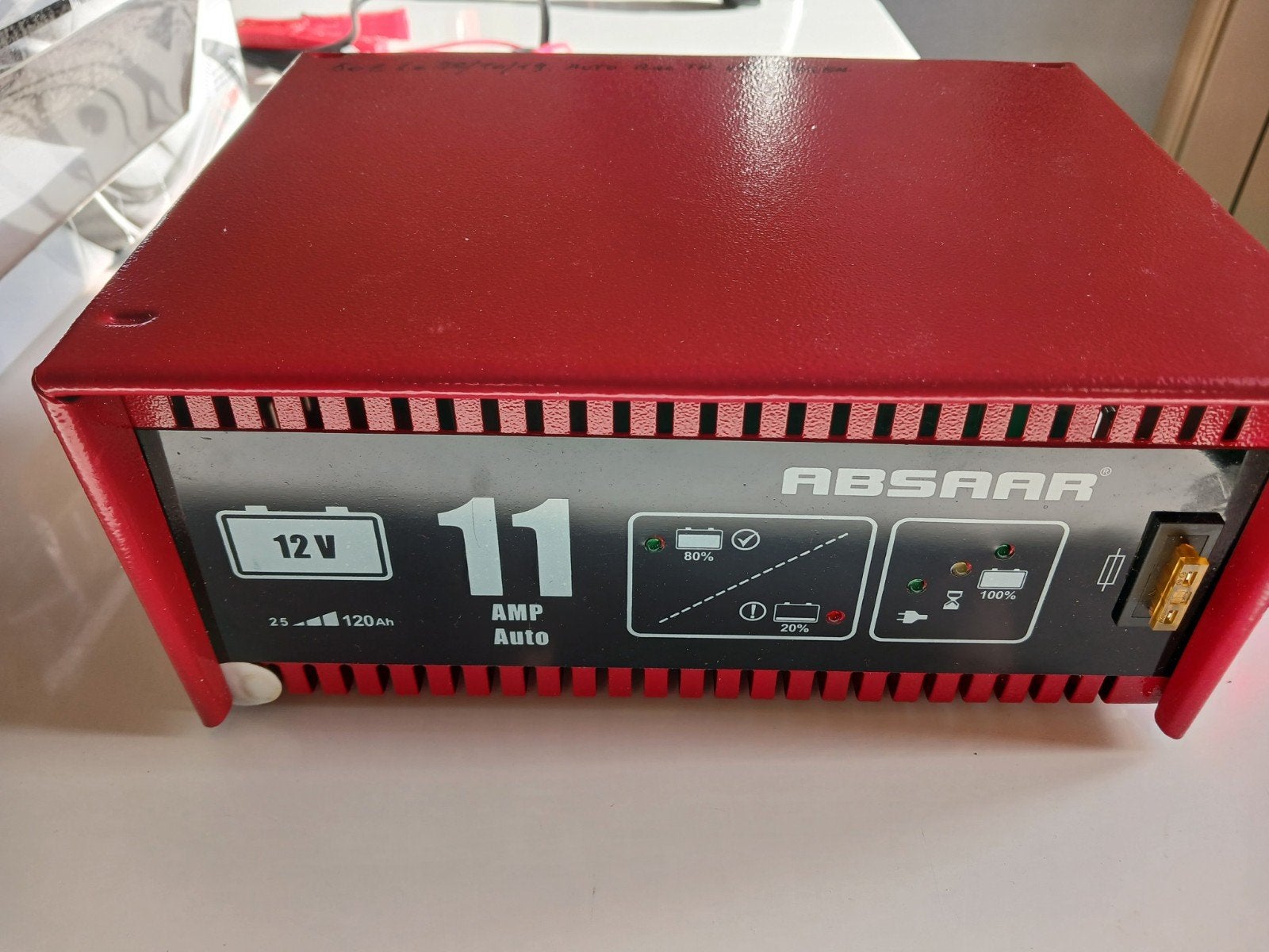 chargeur de Batterie, Autos : Pièces & Accessoires, Utilisé