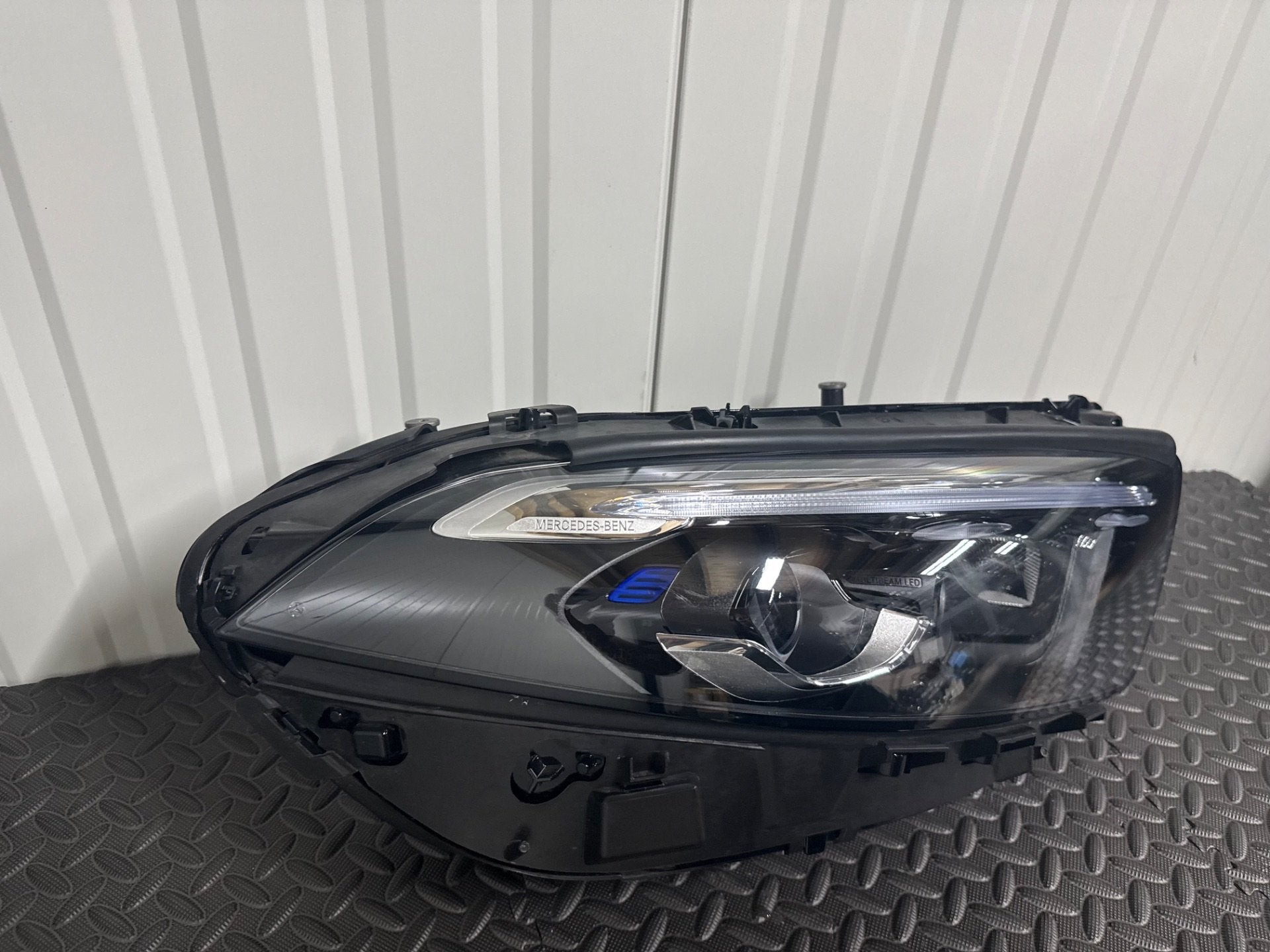 Mercedes A klasse w177 facelift Multibeam Led R A1779065804, Mercedes-Benz AG, Mercedes-Benz, Nieuw, Mercedesstrasse 120
70372  Stuttgart, DE