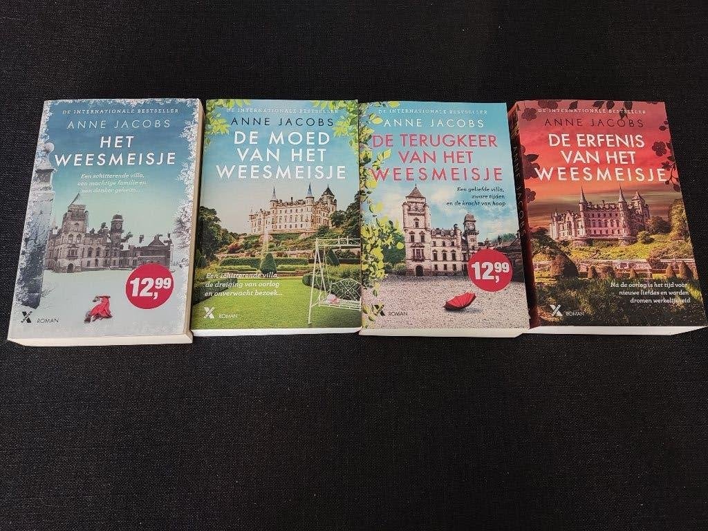4 boeken Anne Jacobs, het weesmeisje reeks, Ophalen of Verzenden