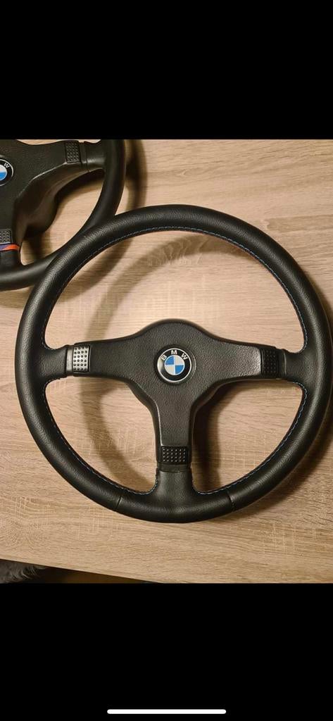 Volant M tech 1 pour E30, Enlèvement