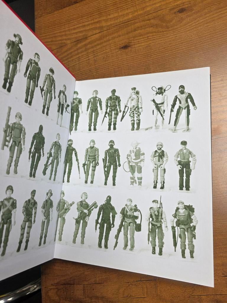 Ultimate guide to G.I. Joe, Ophalen of Verzenden, Zo goed als nieuw