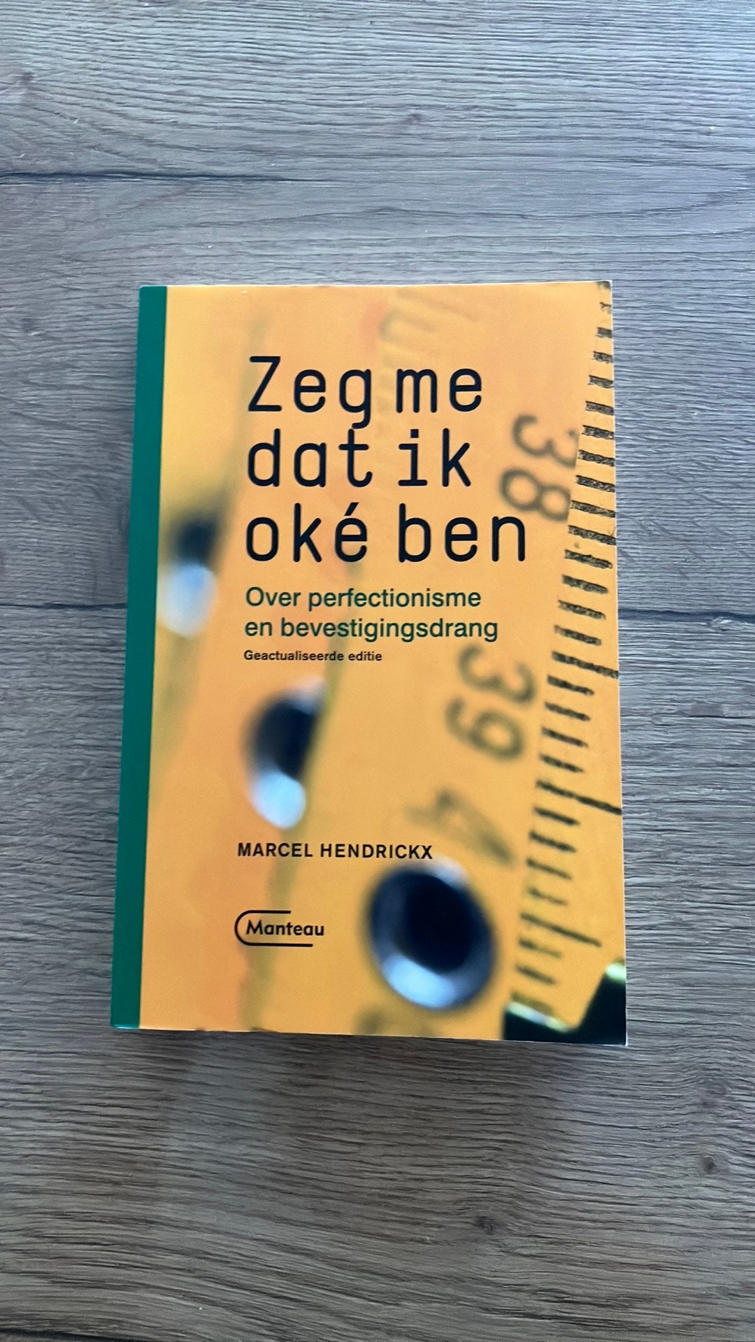 Boek ‘zeg me dat ik oké ben’, Boeken, Ophalen, Zo goed als nieuw