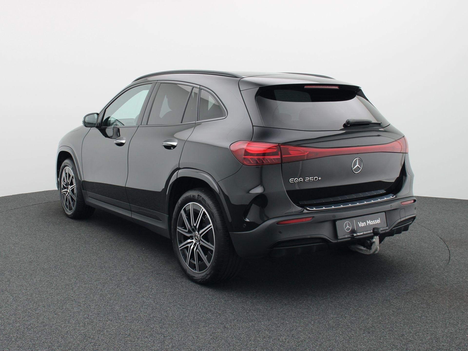 Mercedes-Benz EQA 250+ Star Edition + AMG LINE + BURMESTER +, Auto's, Mercedes-Benz, Dealer onderhouden, Stof, Gebruikt, Zwart