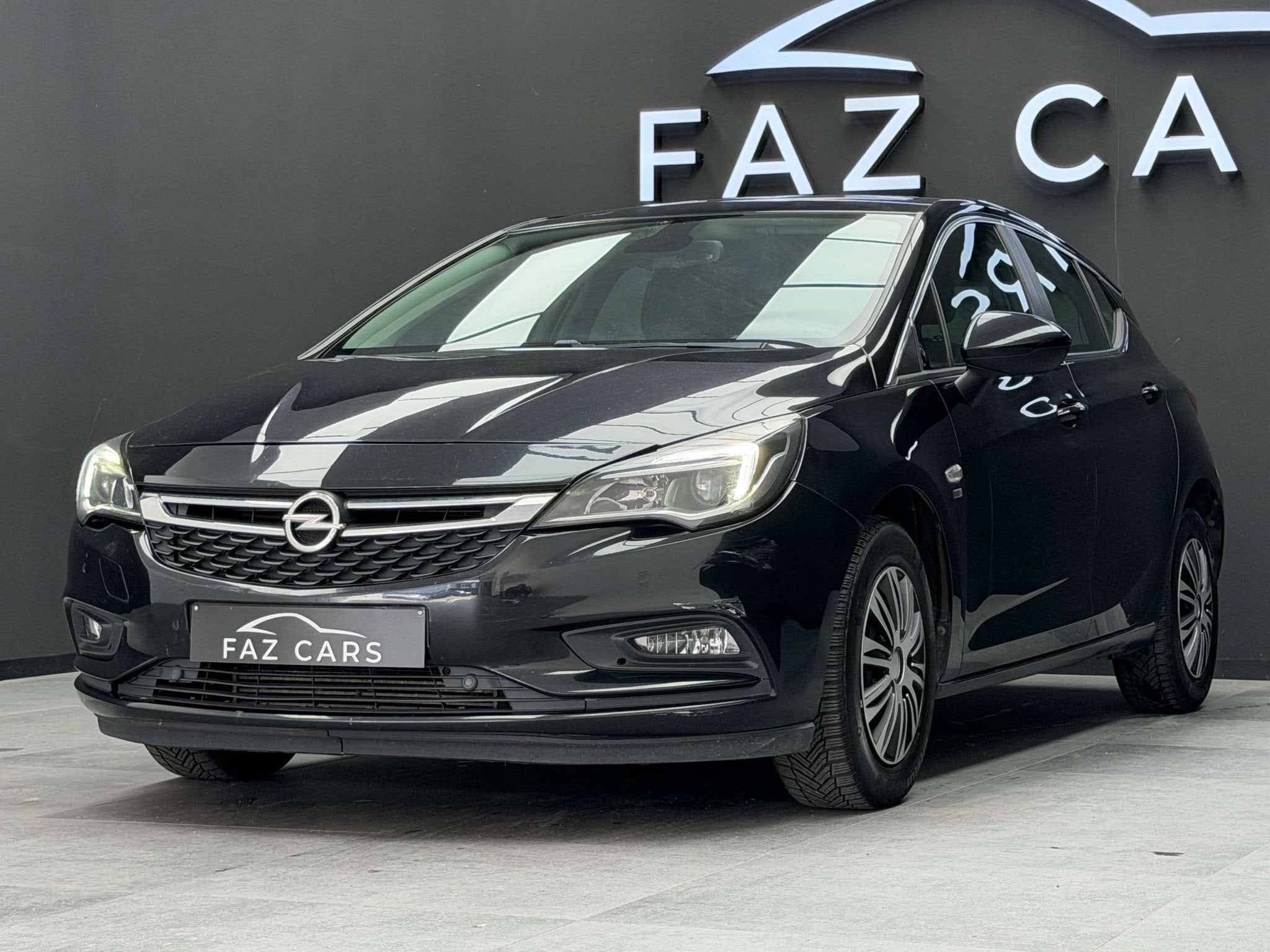 Opel Astra 1.0i * 1ER PROP + GPS + CLIM + GARANTIE *, Autos, Opel, 105 ch, Euro 6, Entreprise, Boîte manuelle