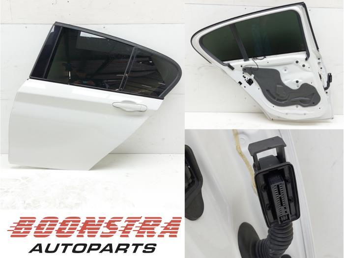 Portier 4Deurs links-achter van een BMW 1-Serie (1-Serie 11-, Auto-onderdelen, Gebruikt, -, Deur, -