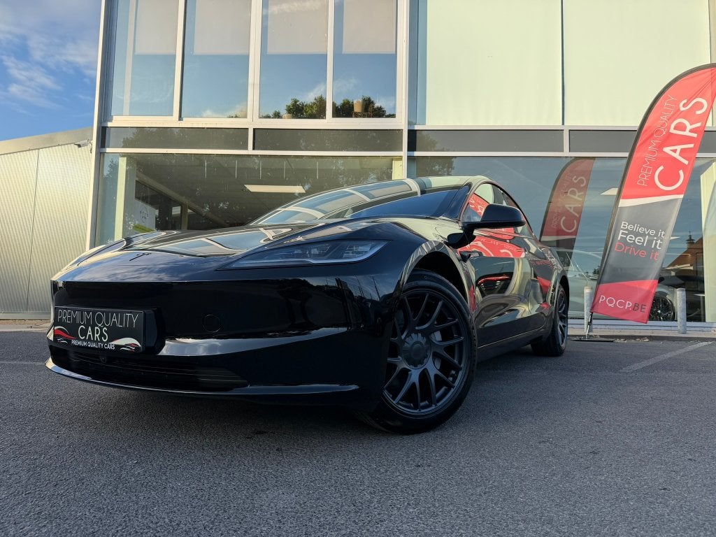 Tesla Model 3 2026 photo 2