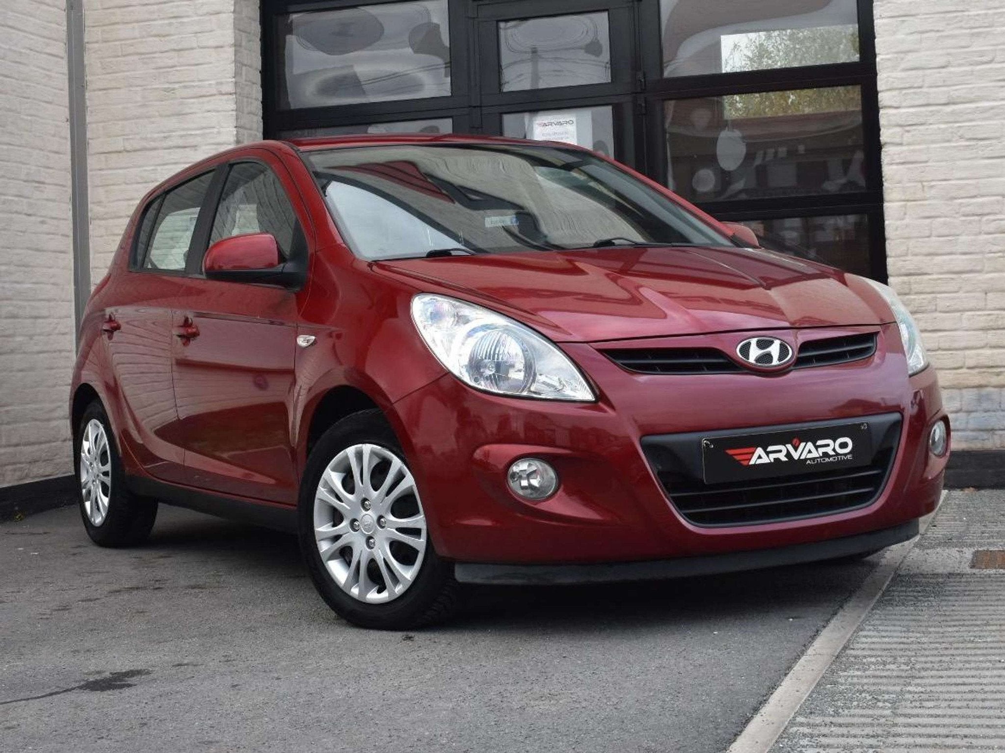 Hyundai i20 1.2i Lounge / Airco / Verw Zetels / Garantie, Auto's, Stof, Gebruikt, 4 cilinders, Sportstoelen