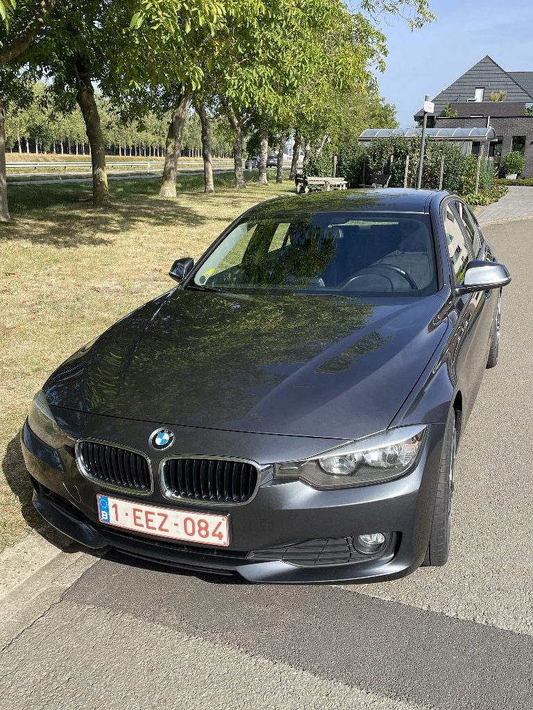 BMW 318d, 143 pk attelage amovible EN EXCELLENT ÉTAT !, Achat, Boîte manuelle, Noir, Particulier