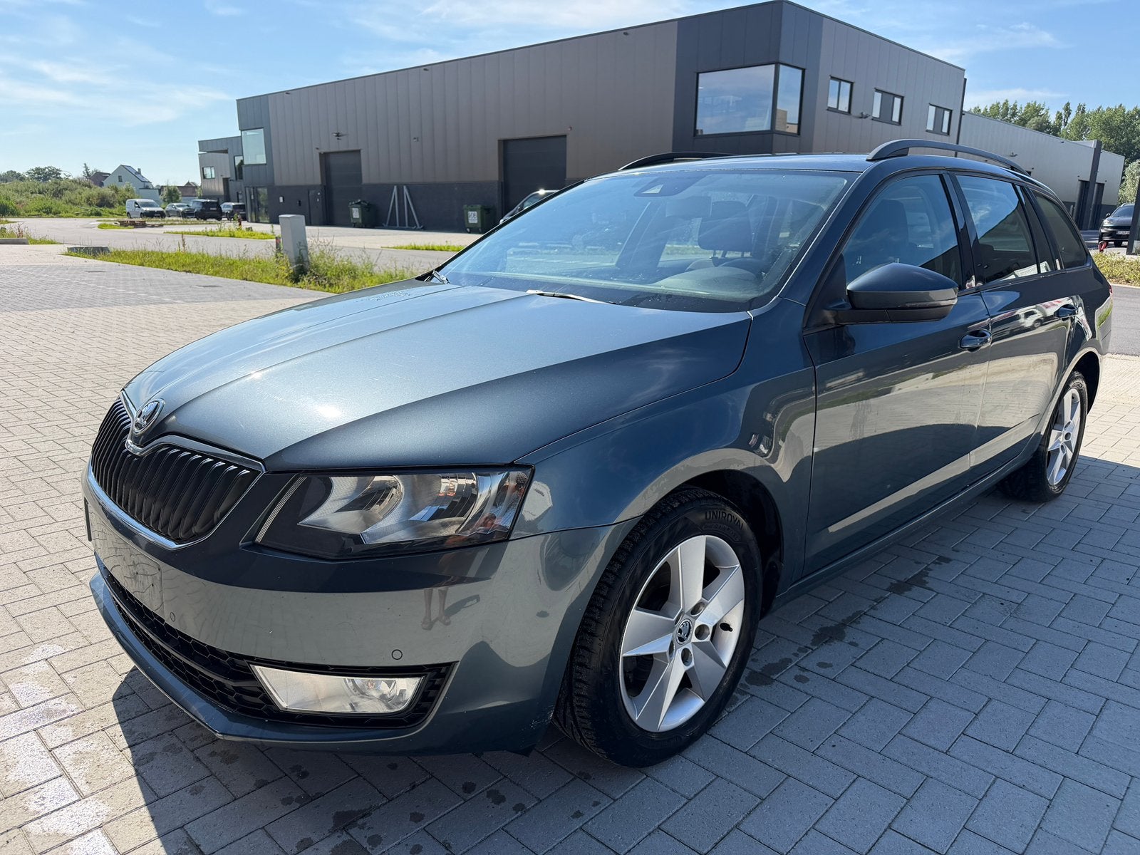 Skoda octavia 2014.    1.6 diesel, Achat, Entreprise, Boîte manuelle, Noir