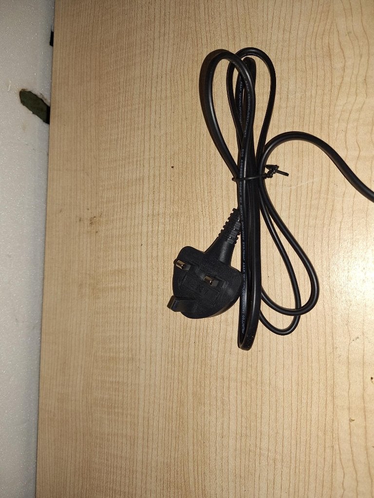 stekker buitenland, Hobby en Vrije tijd, Elektronica-componenten, Ophalen of Verzenden, Nieuw