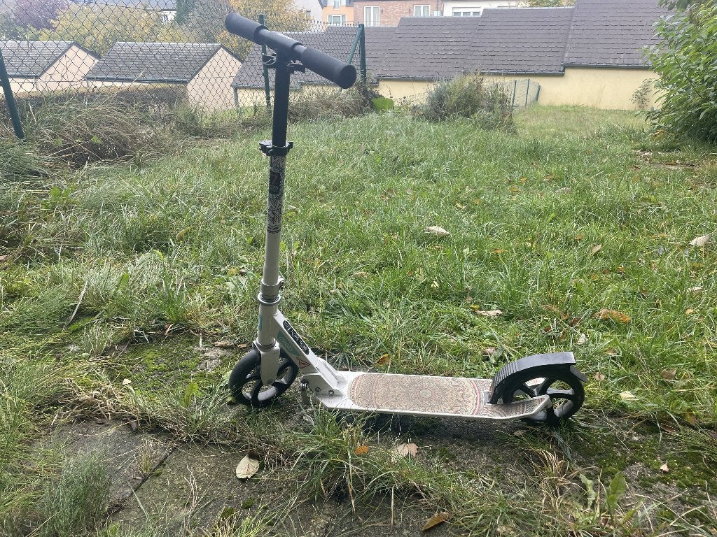 2 trottinettes Oxelo MID 2 roues – Pliable et réglable, Vélos & Vélomoteurs, Enlèvement, Utilisé, Autres types, Oxelo